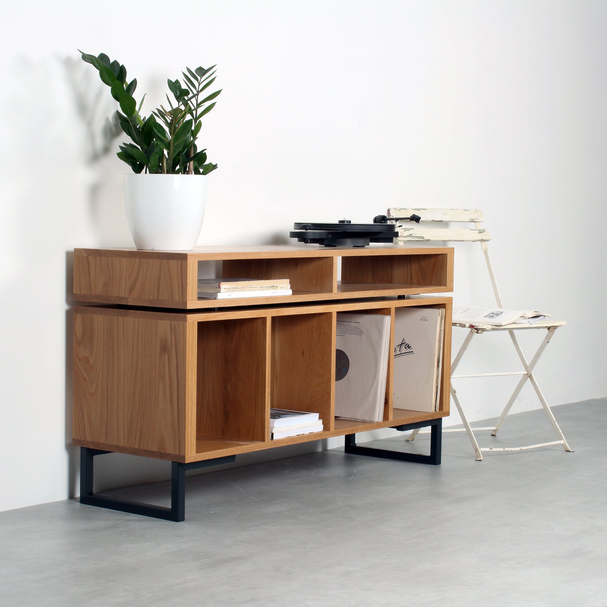 minimalist hifi setup or turntable stand in solid oak